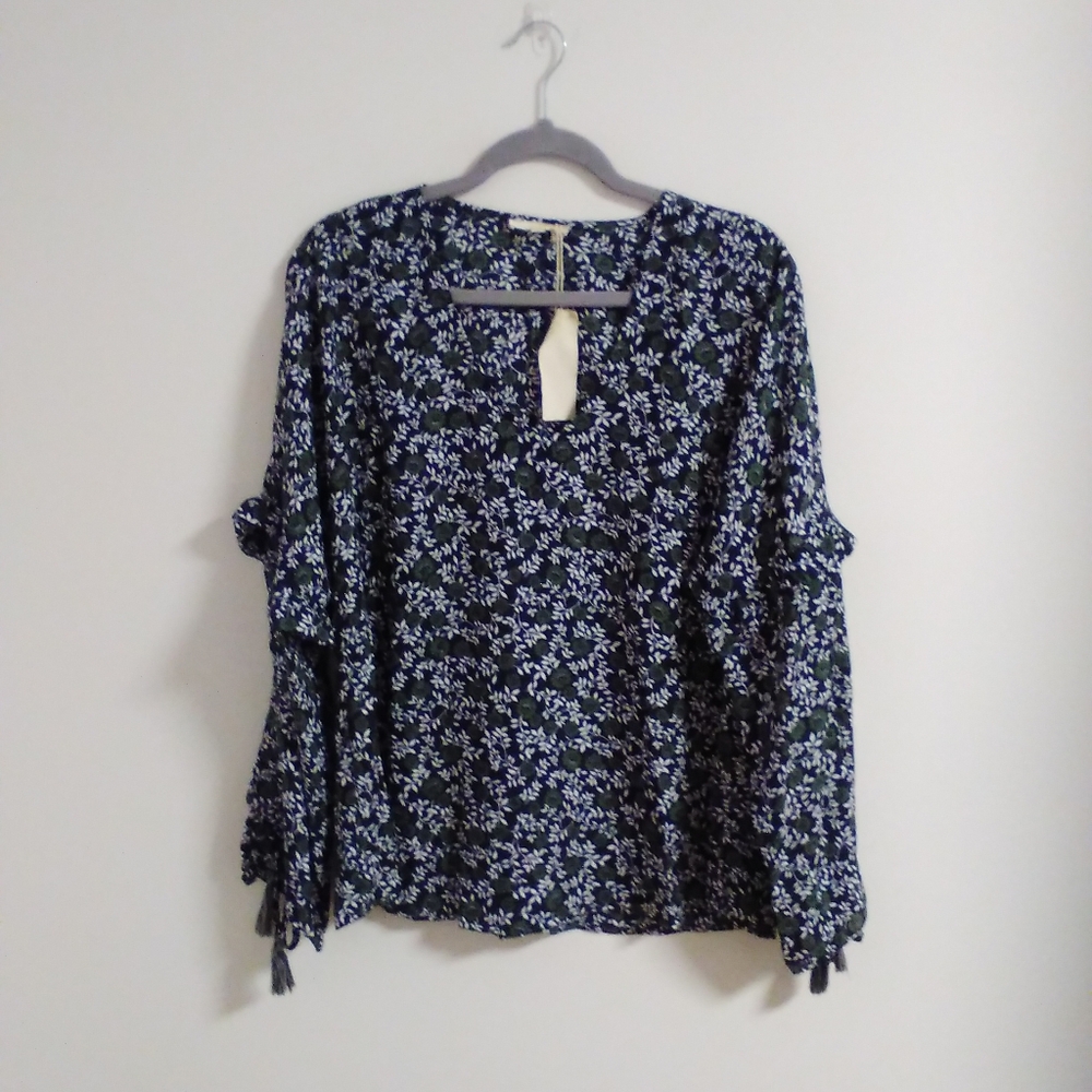 Floral Print Women's Blouse - Black and White